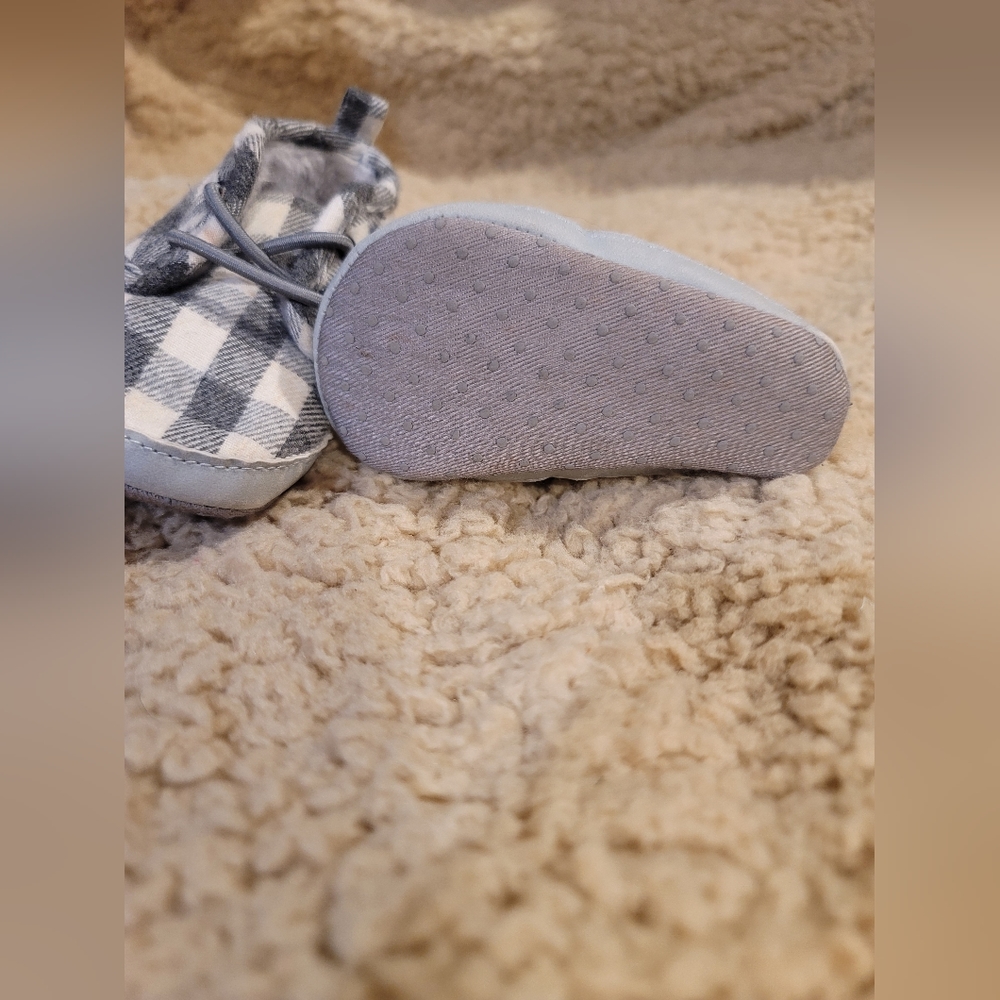 Plaid checkered fur baby shoes - Picture 2 of 3